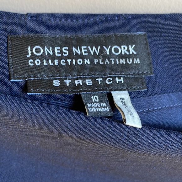 Jones New York Platinum navy skirt - Picture 3 of 4